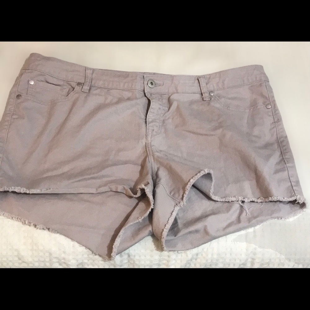 Torrid Denim Shorts - Picture 2 of 9